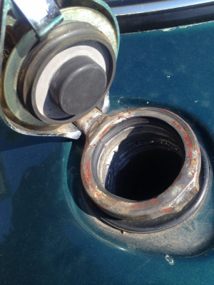 fuel filler mod Elan.jpg and 